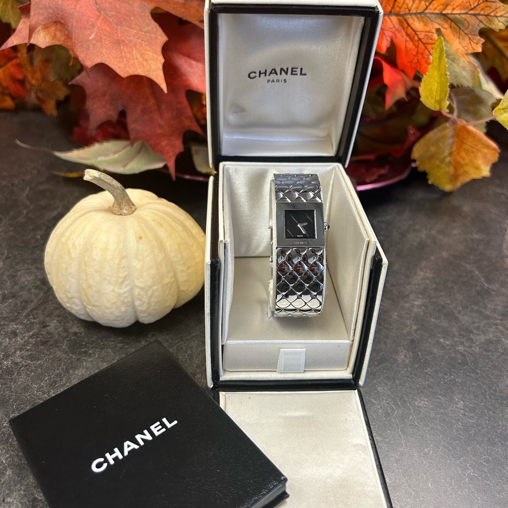 CHANEL Matelassé 15mm (Pre-Owned) with Certificate